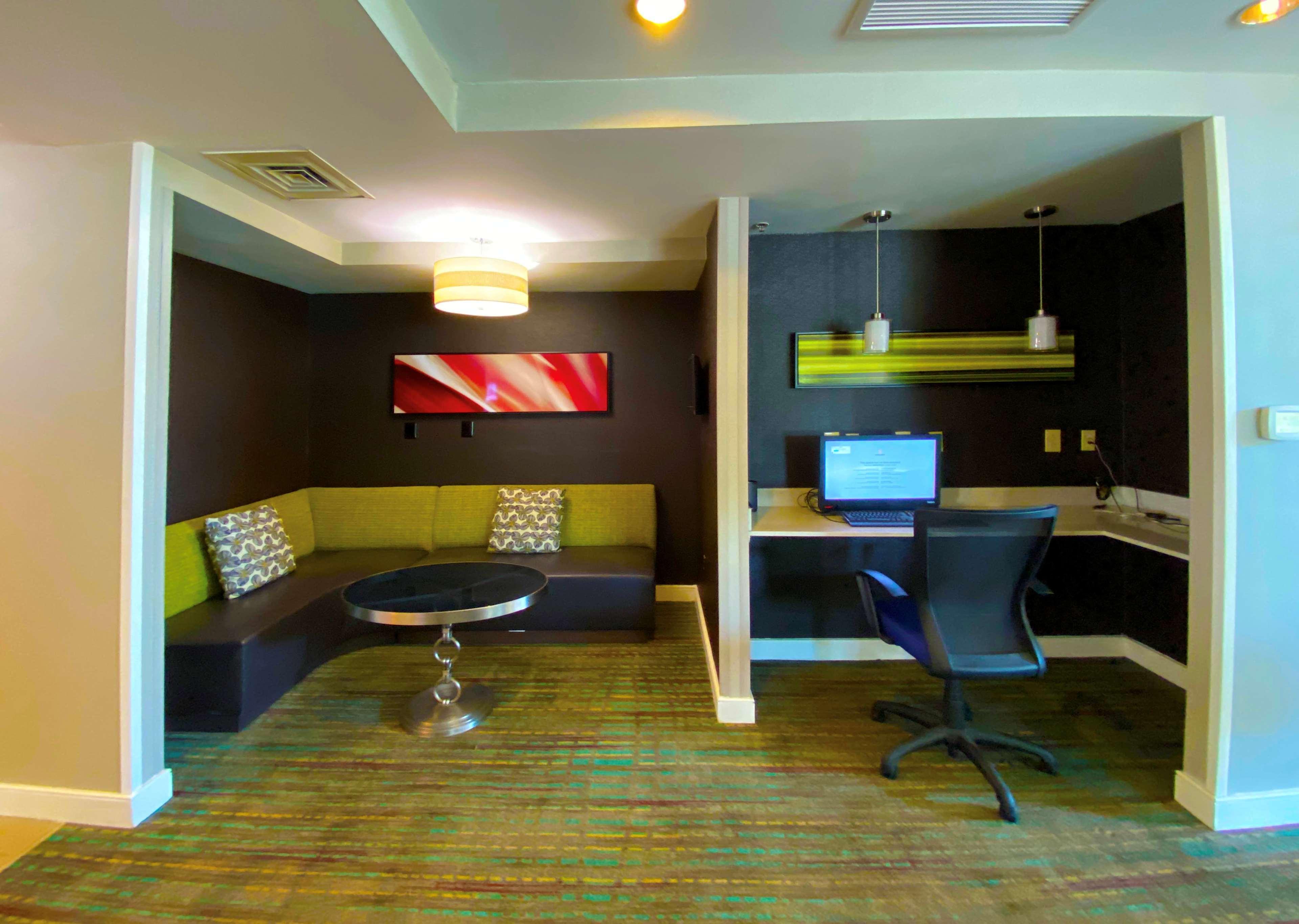 Residence Inn Columbus Worthington Екстериор снимка